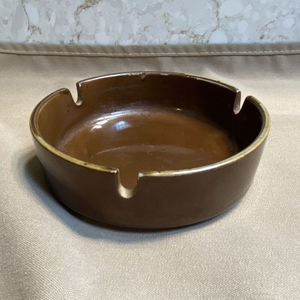 Vintage Counterpoint Japan Brown Round Ceramic Art Pottery Ashtray 4" MCM 3 Slot